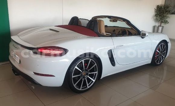 Buy Used Porsche Cayenne White Car in Harare in Harare Buy Used Porsche Cayenne White Car in Harare in Harare
