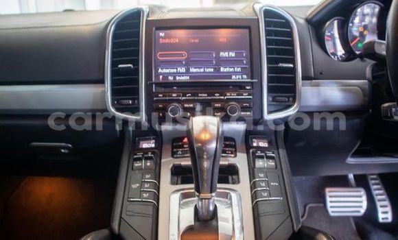 Buy Used Porsche Cayenne White Car in Bulawayo in Bulawayo Buy Used Porsche Cayenne White Car in Bulawayo in Bulawayo