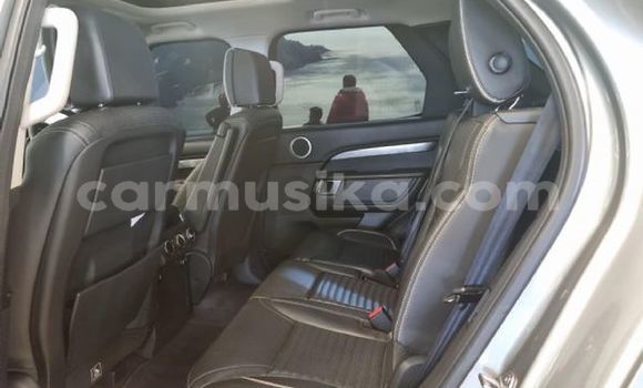 Buy Used Land Rover Discovery Silver Car in Belvedere in Harare Buy Used Land Rover Discovery Silver Car in Belvedere in Harare