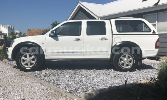 Acheter Occasion Voiture Isuzu KB Blanc à Beitbridge, Matabeleland South Acheter Occasion Voiture Isuzu KB Blanc à Beitbridge, Matabeleland South