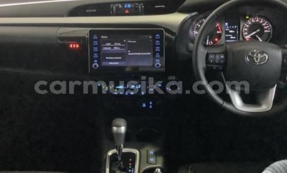 Nunua Ilio tumika Toyota Hilux Nyeupe Gari ndani ya Harare nchini Harare Nunua Ilio tumika Toyota Hilux Nyeupe Gari ndani ya Harare nchini Harare