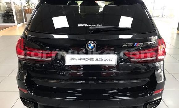 Nunua Ilio tumika BMW X5 M Nyeusi Gari ndani ya Epworth nchini Harare Nunua Ilio tumika BMW X5 M Nyeusi Gari ndani ya Epworth nchini Harare