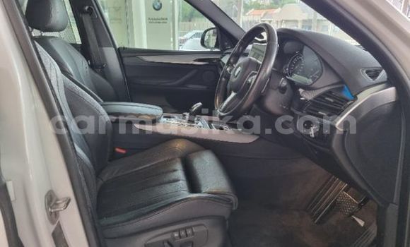 Buy Used BMW X5 M White Car in Highfield in Harare Buy Used BMW X5 M White Car in Highfield in Harare
