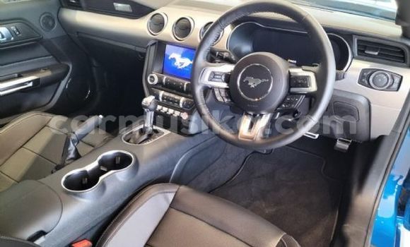 Nunua Ilio tumika Ford Mustang Bluu Gari ndani ya Belvedere nchini Harare Nunua Ilio tumika Ford Mustang Bluu Gari ndani ya Belvedere nchini Harare