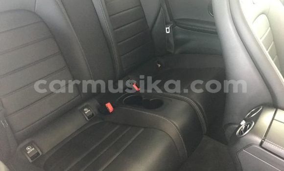 Tenga Tsaru Mercedes‒Benz 300–Series Chena Mota in Borrowdale in Harare Tenga Tsaru Mercedes‒Benz 300–Series Chena Mota in Borrowdale in Harare