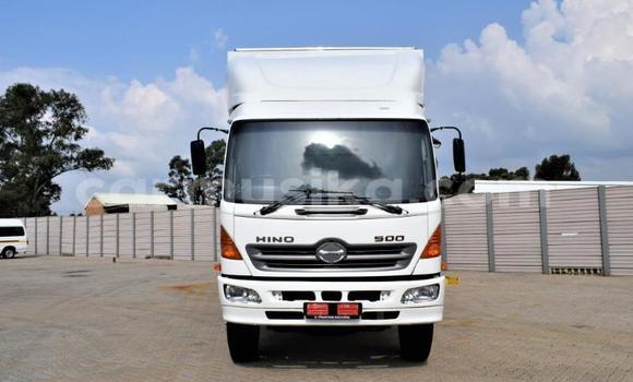 Buy Used Nissan UD White Truck in Bulawayo in Bulawayo Buy Used Nissan UD White Truck in Bulawayo in Bulawayo