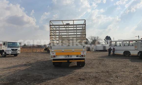 Buy Used Hino Ranger White Truck in Belvedere in Harare Buy Used Hino Ranger White Truck in Belvedere in Harare