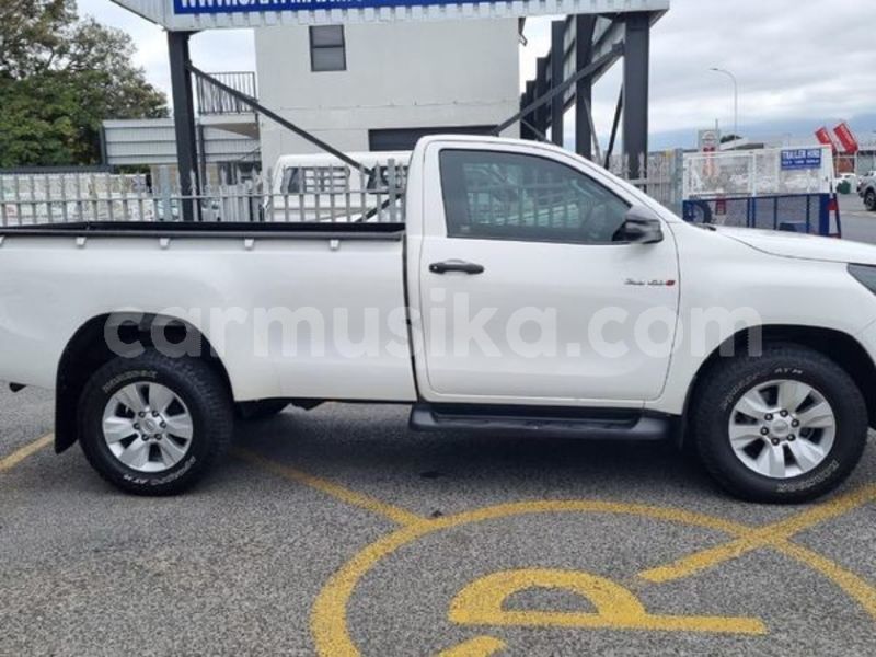 Big with watermark toyota hilux matabeleland south beitbridge 27628