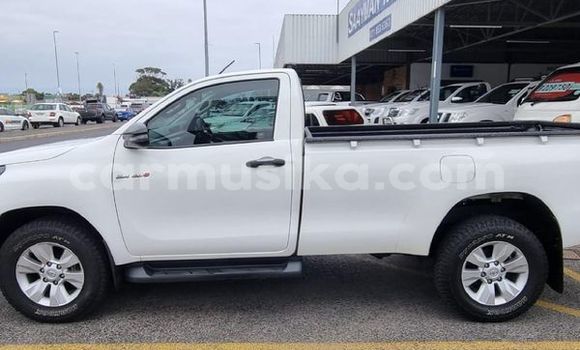 Acheter Occasion Voiture Toyota Hilux Blanc à Beitbridge, Matabeleland South Acheter Occasion Voiture Toyota Hilux Blanc à Beitbridge, Matabeleland South