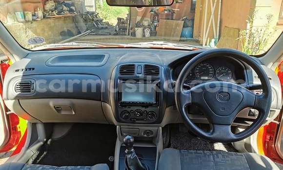 Acheter Occasion Voiture Mazda Etude Rouge à Beitbridge, Matabeleland South Acheter Occasion Voiture Mazda Etude Rouge à Beitbridge, Matabeleland South