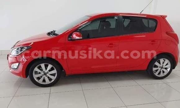 Acheter Occasion Voiture Hyundai i20 Rouge à Beitbridge, Matabeleland South Acheter Occasion Voiture Hyundai i20 Rouge à Beitbridge, Matabeleland South