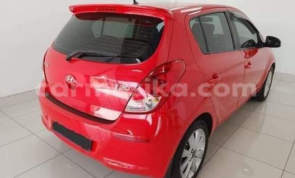 Acheter Occasion Voiture Hyundai i20 Rouge à Beitbridge, Matabeleland South Acheter Occasion Voiture Hyundai i20 Rouge à Beitbridge, Matabeleland South