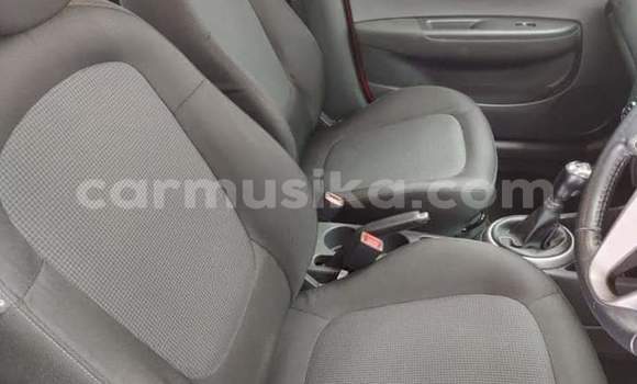 Acheter Occasion Voiture Hyundai i20 Rouge à Beitbridge, Matabeleland South Acheter Occasion Voiture Hyundai i20 Rouge à Beitbridge, Matabeleland South