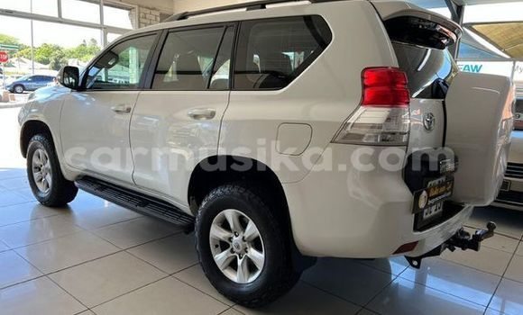 Nunua Ilio tumika Toyota Prado Nyeupe Gari ndani ya Beitbridge nchini Matabeleland Kusini Nunua Ilio tumika Toyota Prado Nyeupe Gari ndani ya Beitbridge nchini Matabeleland Kusini