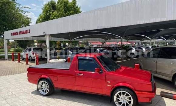 Nunua Ilio tumika Volkswagen Caddy Nyekundu Gari ndani ya Beitbridge nchini Matabeleland Kusini