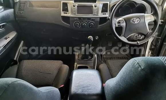 Acheter Occasion Voiture Toyota Fortuner Gris à Beitbridge, Matabeleland South Acheter Occasion Voiture Toyota Fortuner Gris à Beitbridge, Matabeleland South