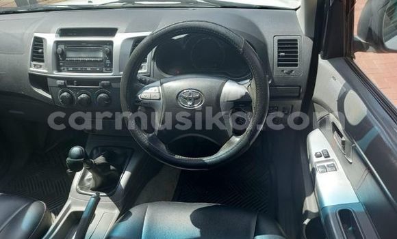 Acheter Occasion Voiture Toyota Hilux Blanc à Beitbridge, Matabeleland South Acheter Occasion Voiture Toyota Hilux Blanc à Beitbridge, Matabeleland South