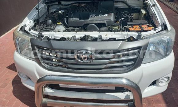 Acheter Occasion Voiture Toyota Hilux Blanc à Beitbridge, Matabeleland South Acheter Occasion Voiture Toyota Hilux Blanc à Beitbridge, Matabeleland South
