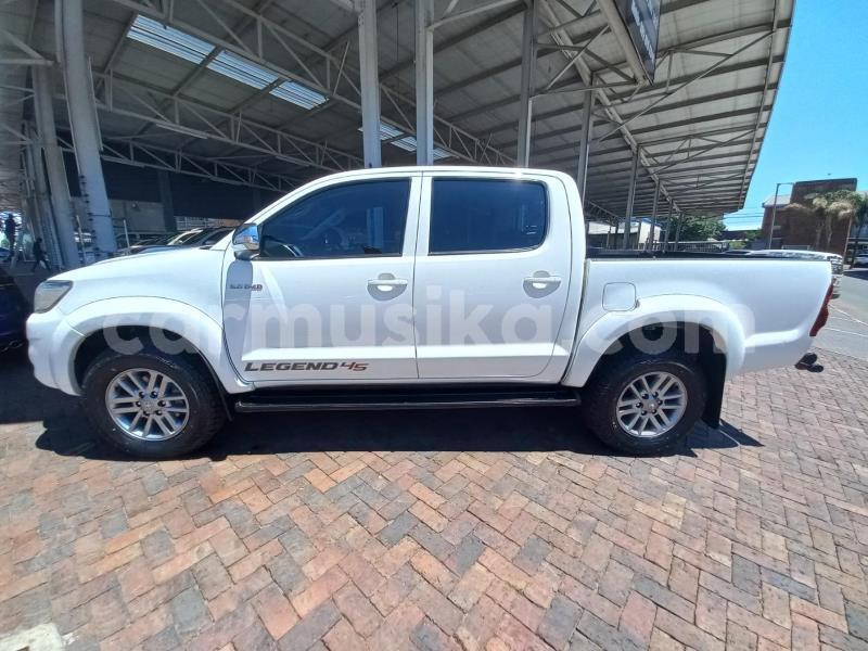 Big with watermark toyota hilux matabeleland south beitbridge 27653