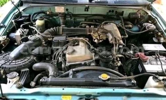 Buy Used Toyota Hilux Green Car in Beitbridge in Matabeleland South Buy Used Toyota Hilux Green Car in Beitbridge in Matabeleland South