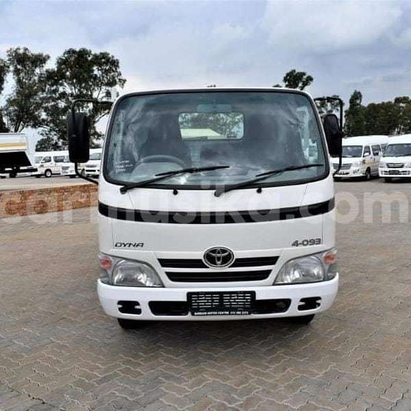 Big with watermark toyota dyna matabeleland south beitbridge 27658