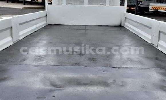 Acheter Occasion Voiture Toyota Dyna Blanc à Beitbridge, Matabeleland South Acheter Occasion Voiture Toyota Dyna Blanc à Beitbridge, Matabeleland South