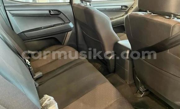 Tenga Tsaru Isuzu KB Chena Mota in Beitbridge in Matabeleland South Tenga Tsaru Isuzu KB Chena Mota in Beitbridge in Matabeleland South