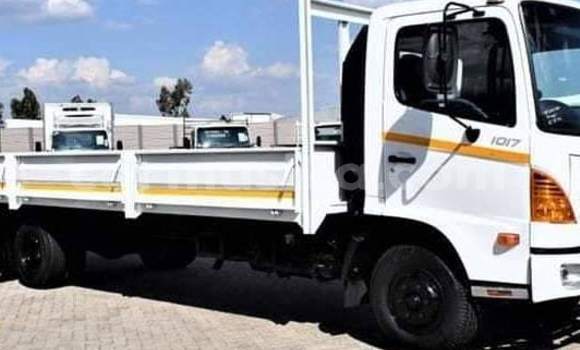 Acheter Occasion Voiture Isuzu TF (Pickup) Blanc à Beitbridge, Matabeleland South Acheter Occasion Voiture Isuzu TF (Pickup) Blanc à Beitbridge, Matabeleland South
