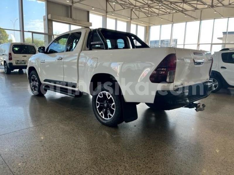 Big with watermark toyota hilux matabeleland south beitbridge 27662