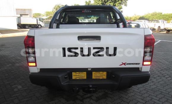 Acheter Occasion Voiture Isuzu D–MAX Blanc à Beitbridge, Matabeleland South Acheter Occasion Voiture Isuzu D–MAX Blanc à Beitbridge, Matabeleland South