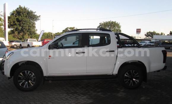 Acheter Occasion Voiture Isuzu D–MAX Blanc à Beitbridge, Matabeleland South Acheter Occasion Voiture Isuzu D–MAX Blanc à Beitbridge, Matabeleland South