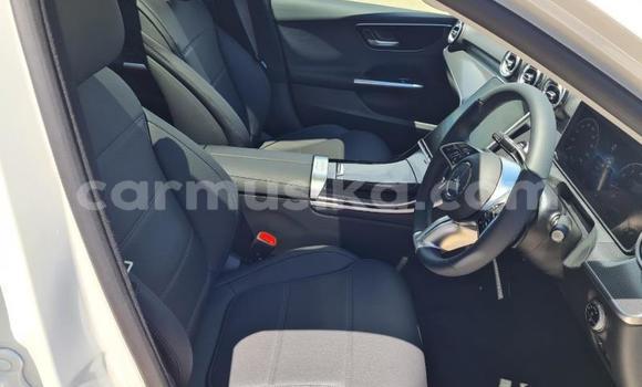 Nunua Ilio tumika Mercedes‒Benz C–Class Nyeupe Gari ndani ya Beitbridge nchini Matabeleland Kusini Nunua Ilio tumika Mercedes‒Benz C–Class Nyeupe Gari ndani ya Beitbridge nchini Matabeleland Kusini