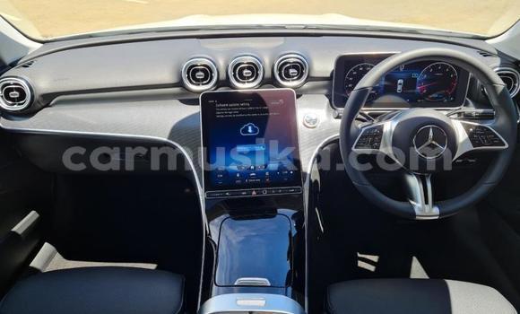 Nunua Ilio tumika Mercedes‒Benz C–Class Nyeupe Gari ndani ya Beitbridge nchini Matabeleland Kusini Nunua Ilio tumika Mercedes‒Benz C–Class Nyeupe Gari ndani ya Beitbridge nchini Matabeleland Kusini