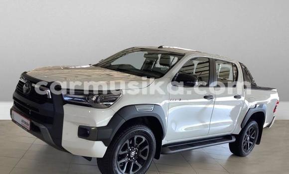 Acheter Occasion Voiture Toyota Hilux Blanc à Beitbridge, Matabeleland South Acheter Occasion Voiture Toyota Hilux Blanc à Beitbridge, Matabeleland South