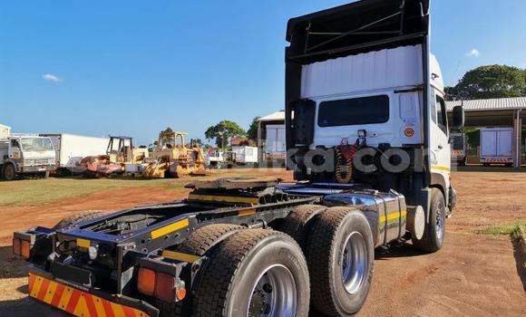 Nunua Ilio tumika Nissan UD Nyeupe Lori ndani ya Beitbridge nchini Matabeleland Kusini Nunua Ilio tumika Nissan UD Nyeupe Lori ndani ya Beitbridge nchini Matabeleland Kusini