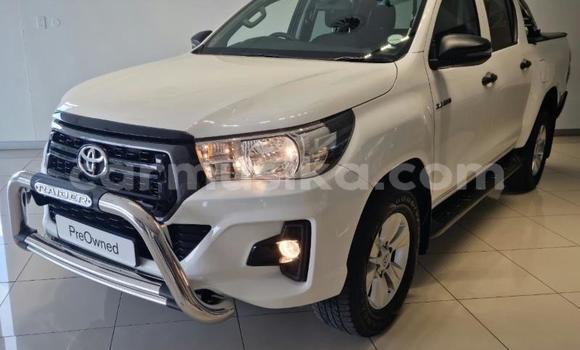 Acheter Occasion Voiture Toyota Hiace Blanc à Beitbridge, Matabeleland South Acheter Occasion Voiture Toyota Hiace Blanc à Beitbridge, Matabeleland South