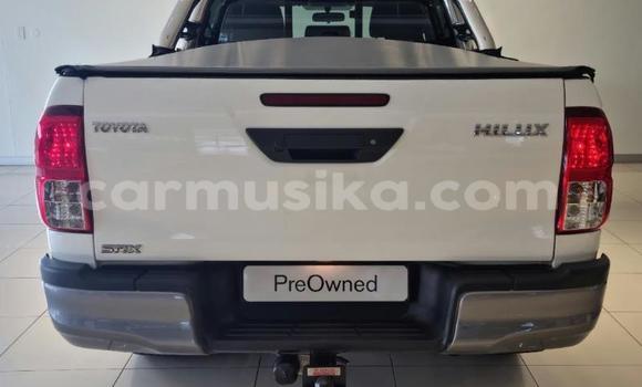 Acheter Occasion Voiture Toyota Hiace Blanc à Beitbridge, Matabeleland South Acheter Occasion Voiture Toyota Hiace Blanc à Beitbridge, Matabeleland South