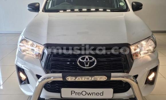 Acheter Occasion Voiture Toyota Hiace Blanc à Beitbridge, Matabeleland South Acheter Occasion Voiture Toyota Hiace Blanc à Beitbridge, Matabeleland South