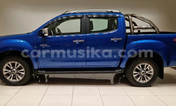 Buy Used Isuzu D–MAX Blue Car in Beitbridge in Matabeleland South Buy Used Isuzu D–MAX Blue Car in Beitbridge in Matabeleland South