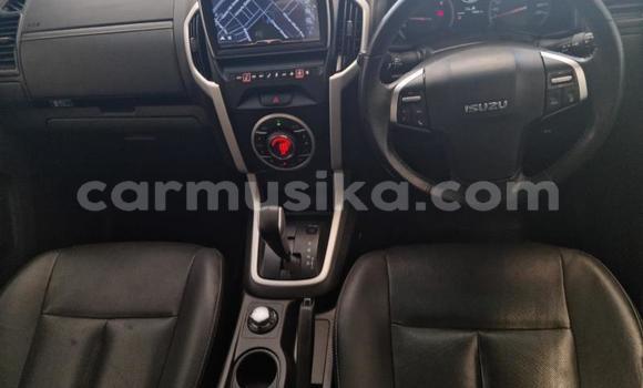 Tenga Tsaru Isuzu D–MAX Bhuruu Mota in Beitbridge in Matabeleland South Tenga Tsaru Isuzu D–MAX Bhuruu Mota in Beitbridge in Matabeleland South