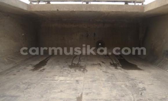 Buy Used DAF LF Blue Truck in Beitbridge in Matabeleland South Buy Used DAF LF Blue Truck in Beitbridge in Matabeleland South