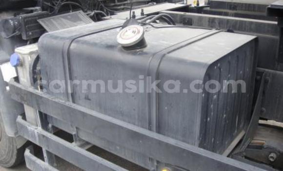 Buy Used DAF LF Blue Truck in Beitbridge in Matabeleland South Buy Used DAF LF Blue Truck in Beitbridge in Matabeleland South