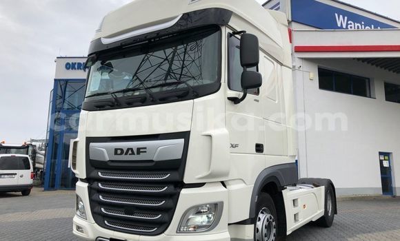 Nunua Ilio tumika DAF 46 Nyeupe Gari ndani ya Beitbridge nchini Matabeleland Kusini