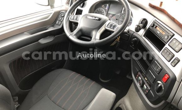 Acheter Occasion Voiture DAF 46 Blanc à Beitbridge, Matabeleland South Acheter Occasion Voiture DAF 46 Blanc à Beitbridge, Matabeleland South