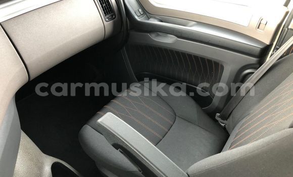 Acheter Occasion Voiture DAF 46 Blanc à Beitbridge, Matabeleland South Acheter Occasion Voiture DAF 46 Blanc à Beitbridge, Matabeleland South