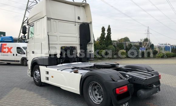 Acheter Occasion Voiture DAF 46 Blanc à Beitbridge, Matabeleland South Acheter Occasion Voiture DAF 46 Blanc à Beitbridge, Matabeleland South