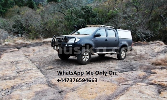 Medium with watermark toyota hilux harare harare 27716