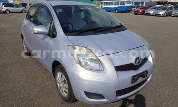 Buy Used Toyota Vitz Silver Car in Beitbridge in Matabeleland South Buy Used Toyota Vitz Silver Car in Beitbridge in Matabeleland South