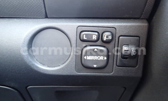 Acheter Occasion Voiture Toyota Vitz Gris à Beitbridge, Matabeleland South Acheter Occasion Voiture Toyota Vitz Gris à Beitbridge, Matabeleland South