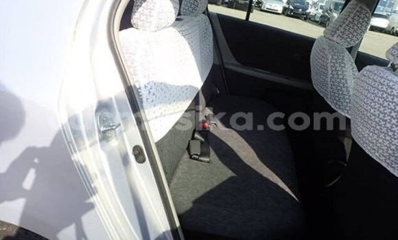 Acheter Occasion Voiture Toyota Vitz Gris à Beitbridge, Matabeleland South Acheter Occasion Voiture Toyota Vitz Gris à Beitbridge, Matabeleland South